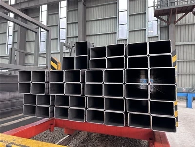 Types and features of rectangular steel pipes
