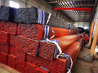Tubes en acier de construction peints
